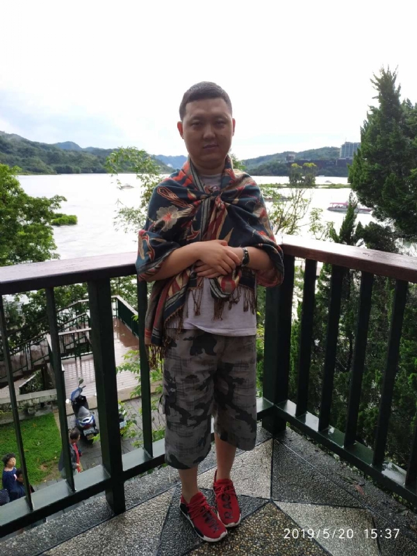 爱情里的俩个人的第一张照片--长泰交友网