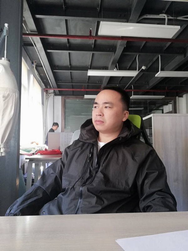 左眼皮跳跳的第一张照片--长泰交友网