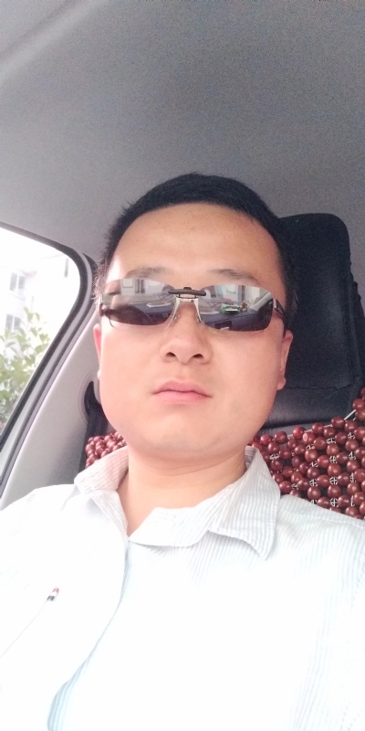 痛苦的单身狗的第二张照片--长泰交友网