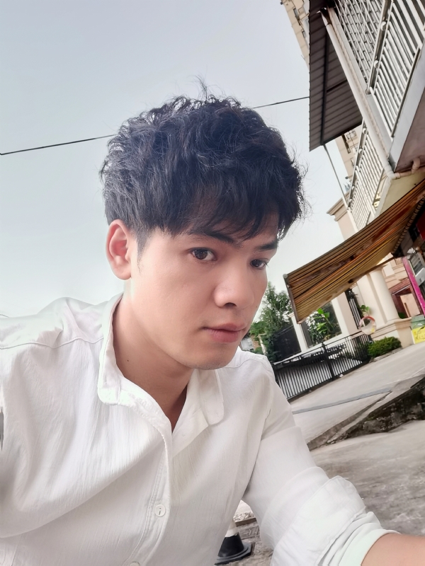 幕后老板的第一张照片--长泰交友网