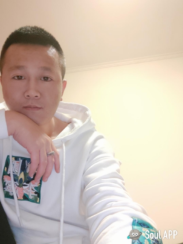Away的第一张照片--长泰交友网