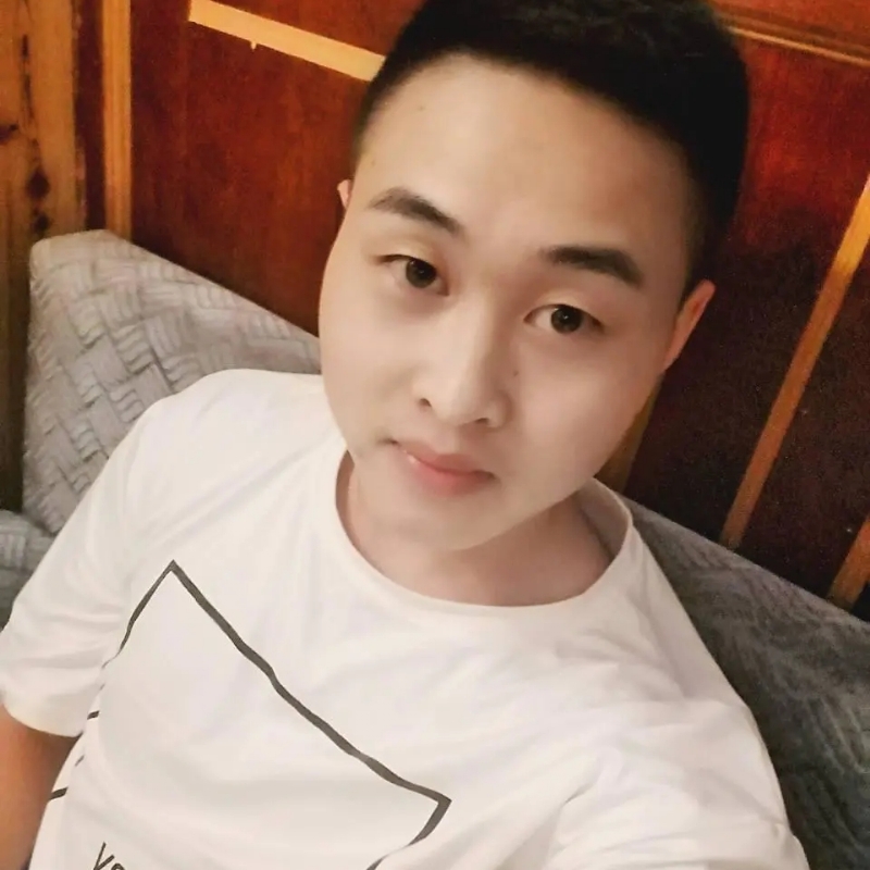 娃娃脸小爸爸的第一张照片--长泰交友网
