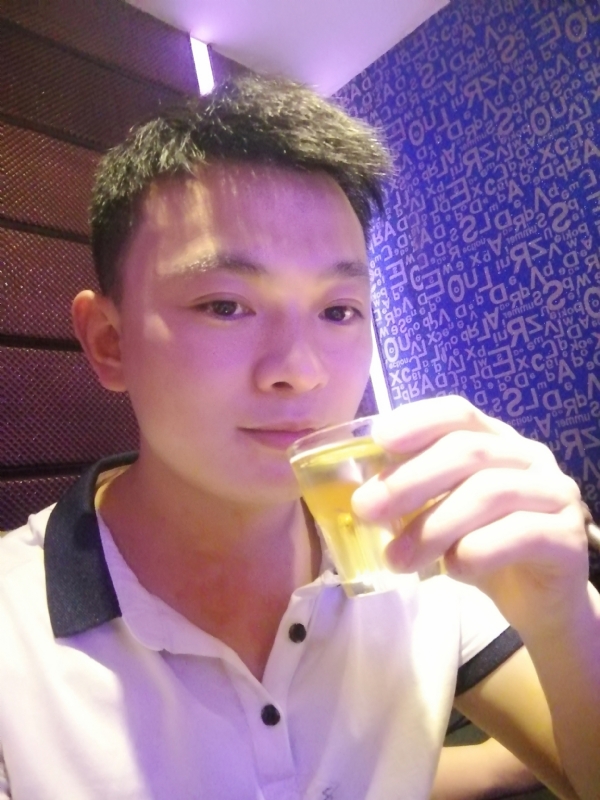 幸福的拥抱的第一张照片--长泰交友网