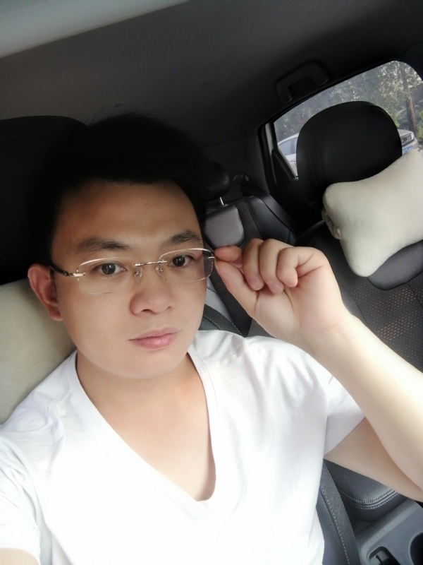 幸福的拥抱的第二张照片--长泰交友网