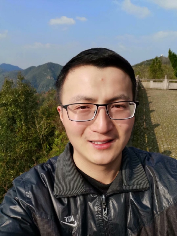 杨先生的第一张照片--长泰交友网