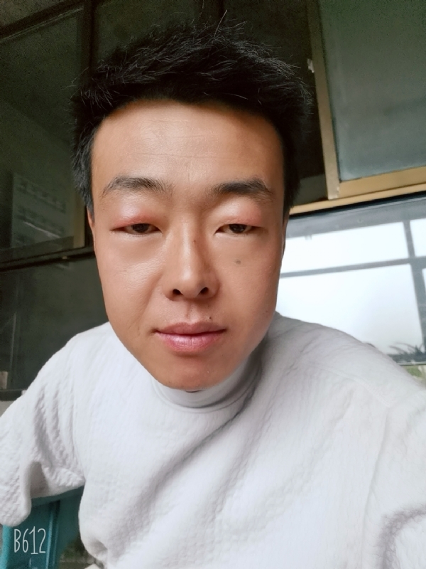 缺爱80后的第一张照片--长泰交友网