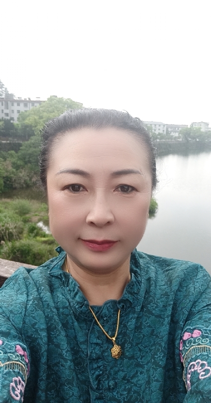 雨中情的第一张照片--长泰交友网