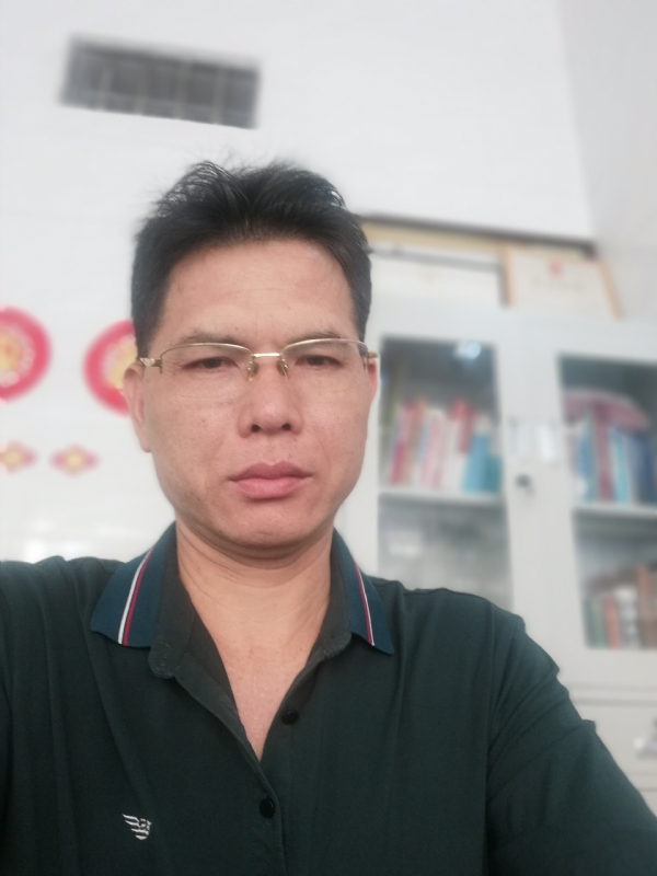 后视镜的第一张照片--长泰交友网
