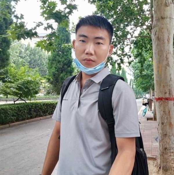90年男征婚的第一张照片--长泰交友网