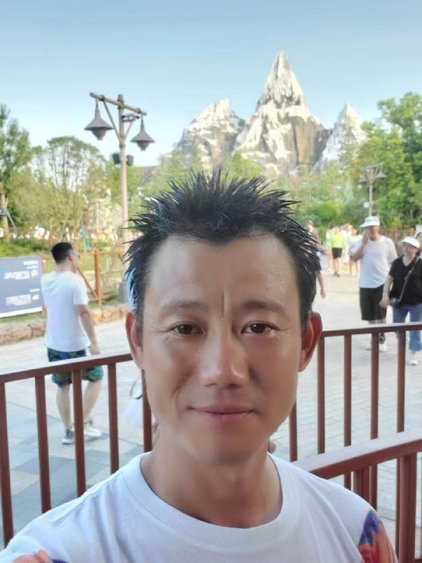 艾氏涂料博的第一张照片--长泰交友网