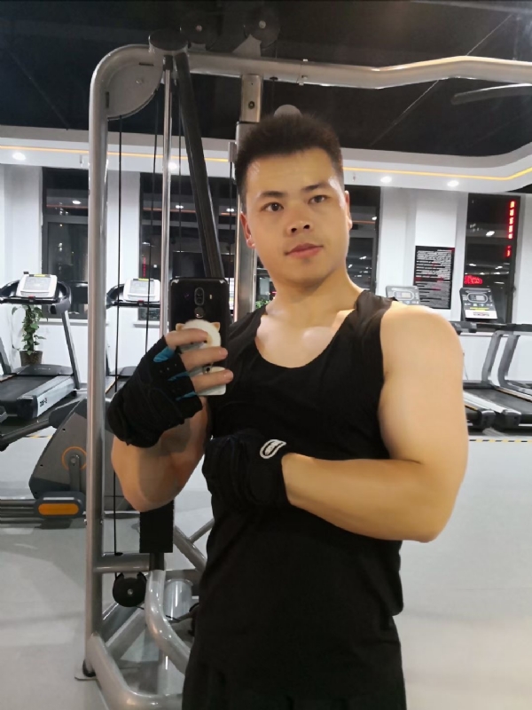 范迪塞尔的第二张照片--长泰交友网